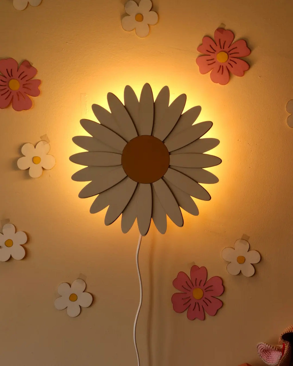 Daisy | Wooden Wall Lamp for Kids’ Room